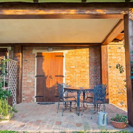 Pretty In Castiglione Del With Garden Dom wakacyjny Castiglione del Lago