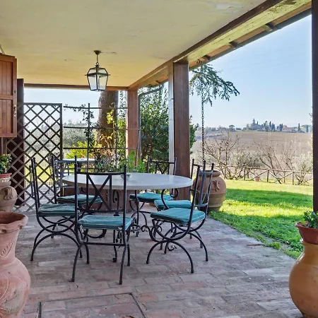 Pretty In Castiglione Del With Garden Tatil Evi
