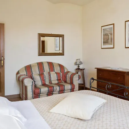 Tatil Evi Pretty In Castiglione Del With Garden Castiglione del Lago